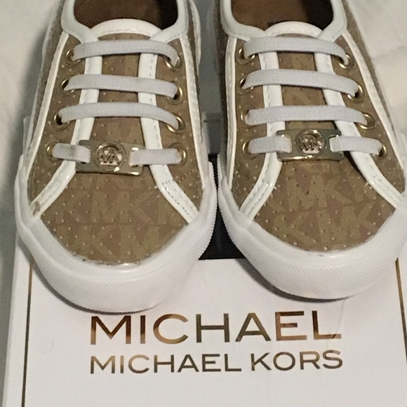 michael michael kors baby borium crib shoes